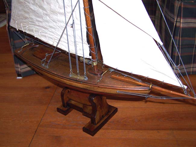 A nice early 20th century English Pond Boat — image 4